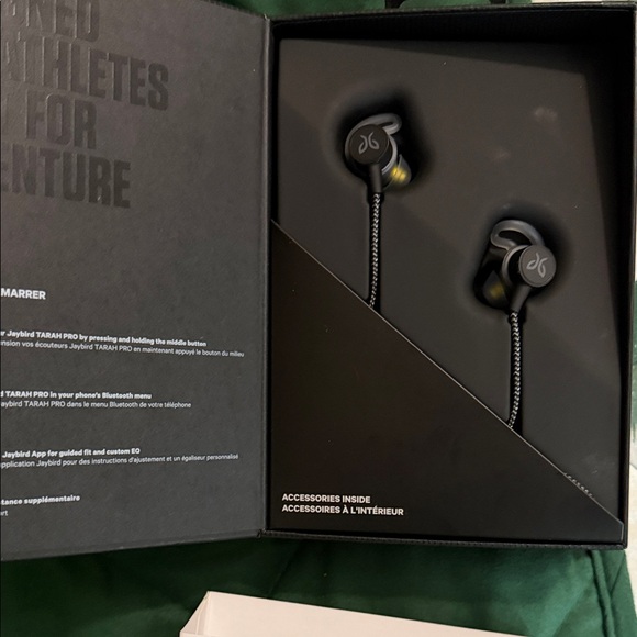Jaybird Tarah Pro Wireless Sport Headphones - Picture 3 of 3